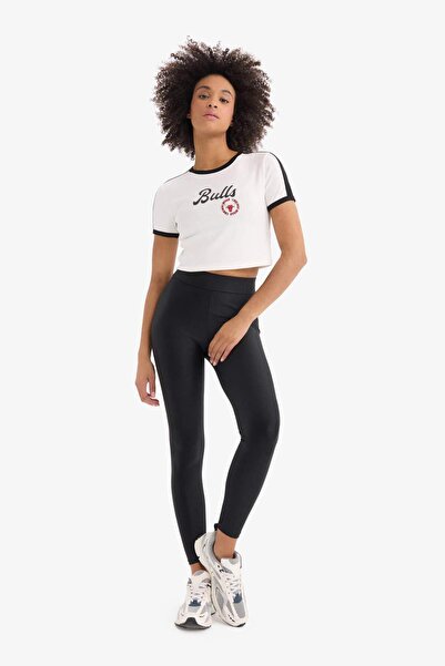 DeFacto Defactofit Nba Chicago Bulls Slim Fit Slim-Fitting Crew Neck Sports Ribbed Camisole Short Sleeve T-Shirt