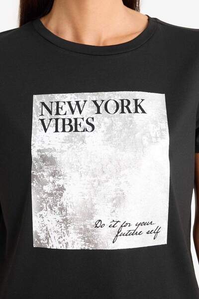 DeFacto Μπλουζάκι με κοντό μανίκι με στάμπα με λαιμόκοψη κανονικής εφαρμογής F5097AX25SM