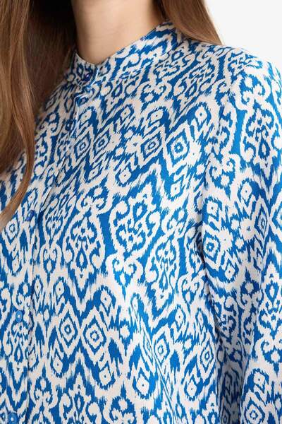 DeFacto Regular Fit Desenli Dik Yaka Uzun Kollu Diz Altı Tunik D9861AX25SM