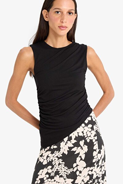 DeFacto Slim Fit Slim Fit Crew Neck Basic Απλό Ασύμμετρο Σχήμα Αστραγάλου με Κρεμαστό Σχήμα F0358AX25SM