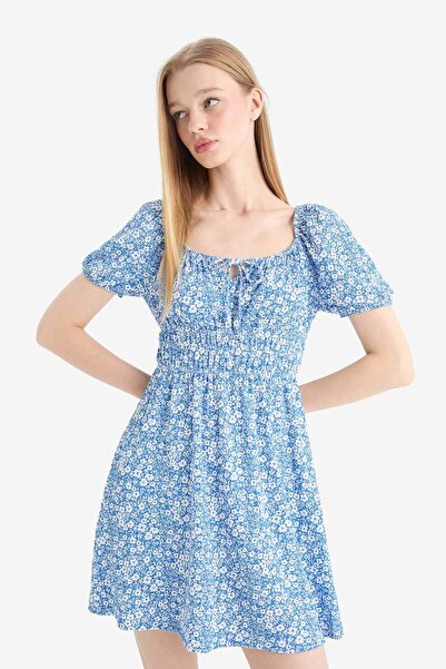 DeFacto Coool Kare Yaka Çiçekli Bürümcük Kısa Kollu Mini Yazlık Elbise E0874AX25SM