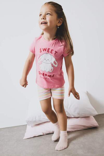 DeFacto Kız Bebek Pijama Takımı Baskılı Kısa Kollu Fitilli Kaşkorse Üst Beli Lastikli Çizgili Şort E4646A525