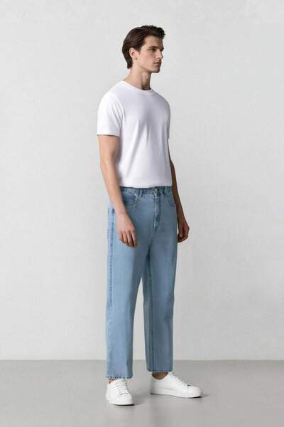 DeFacto %100 Pamuk 90's Slim Fit Dar Kalıp Yüksek Bel Dar Paça Jean Pantolon D6685AX25SP