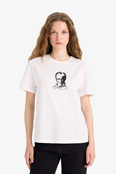 DeFacto Μπλουζάκι με κοντό μανίκι με στάμπα Ataturk με κανονική εφαρμογή F6032AX25SM