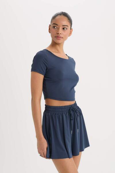 DeFacto Defactofit Crop Crew Neck Sportsman Short Sleeve T-Shirt E2663Ax25Sm