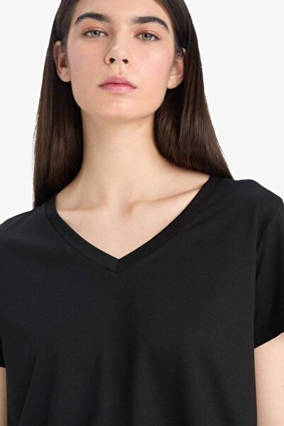 DeFacto Tričko Regular Fit Basic s krátkým rukávem a výstřihem do V F4214AXNS