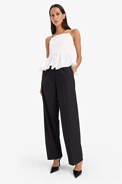 DeFacto Fitted Volanlı Poplin Askılı Beyaz Bluz F2317AX25SM
