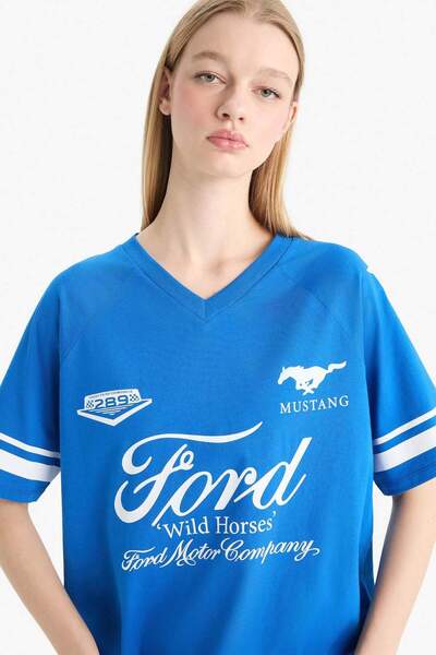 DeFacto Coool Ford Motor Company Oversize Geniş Kalıp V Yaka Baskılı Kısa Kollu Tişört F2046AX25SM