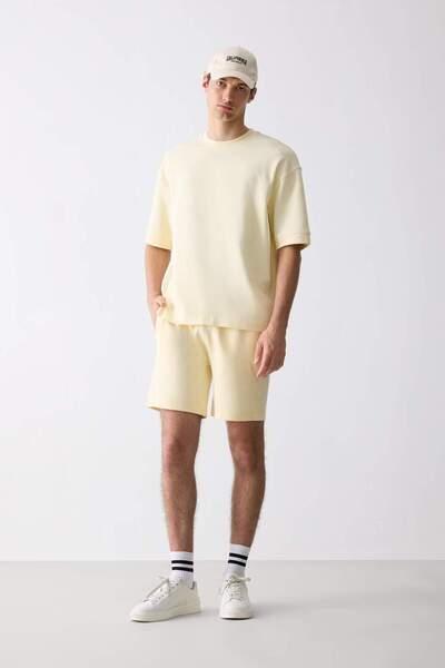 DeFacto Regular Fit Düz Paça Şort D9769AX25SM