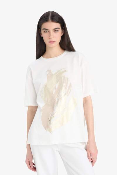 DeFacto Bedrucktes Kurzarm-T-Shirt aus gekämmter Baumwolle mit normaler Passform und Rundhalsausschnitt E5140AX25SM