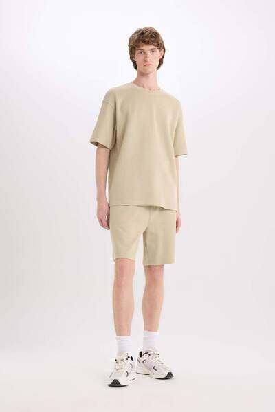 DeFacto 100% Cotton Boxy Fit Crew Neck Short Sleeve T-Shirt E0493Ax25Sm