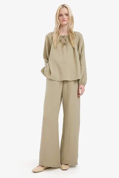 DeFacto Wide Leg Müslin Kumaş Palazzo Pantolon Çift Cepli Yüksek Bel Geniş Paça E3934AX25SM