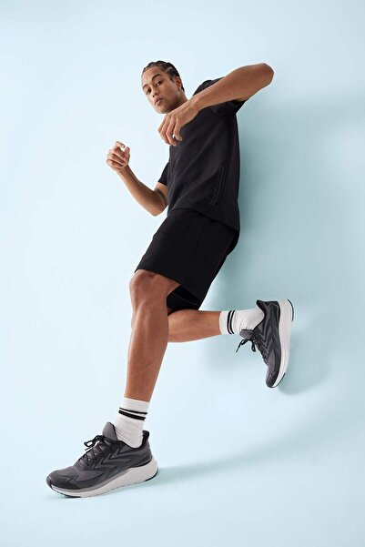 DeFacto DeFactoFit Standart Fit Modal Kumaş Sporcu Kısa Paça Şort D9311AX25SP