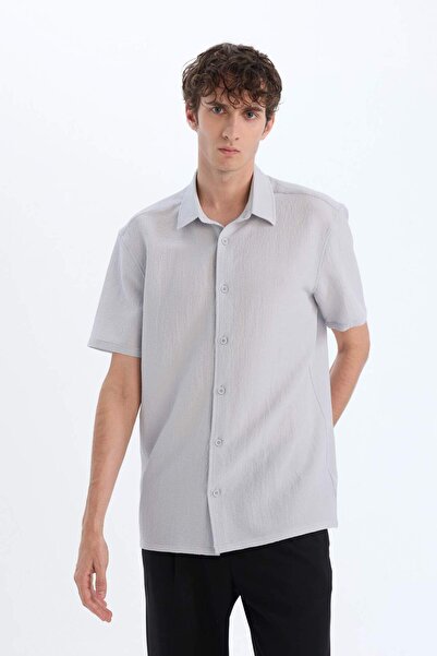 DeFacto Regular Fit Krinkıl Yazlık Kısa Kollu Beyaz Gömlek E1223AX25SM