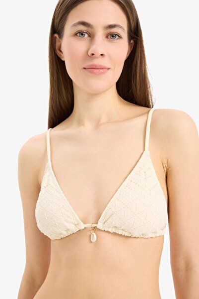 DeFacto Regular Fit Nakışlı Brode Üçgen Bikini Üstü-Fall in Love B6894AX25SM