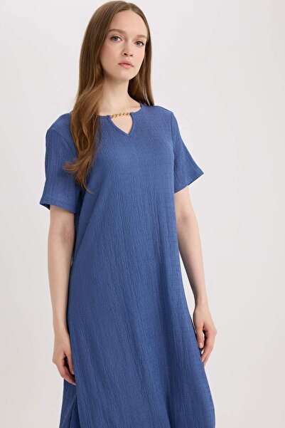 DeFacto Regular Fit Apaş Yaka Basic Düz Bürümcük Kısa Kollu Midi Yazlık Elbise D3834AX25SM