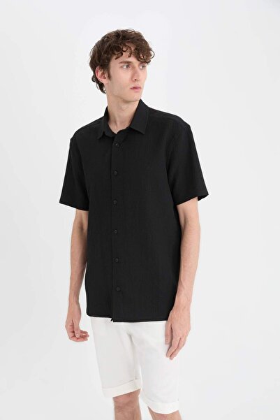 DeFacto Regular Fit Polo Yaka Krinkıl Yazlık Kısa Kollu Siyah Gömlek E1223AX25SM