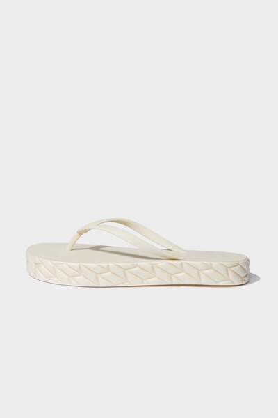 DeFacto Kadın Düz Taban Eva Parmak Arası Terlik D8950AX25SM