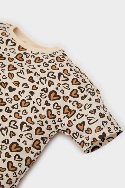 DeFacto Kız Bebek 2'li Takım Leopar Desenli Kısa Kollu Tişört Beli Lastikli Şort E0689A525SM