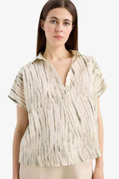 DeFacto Oversize Wide Fit Shirt Collar Printed Short Sleeve Blouse E7595Ax25Sp