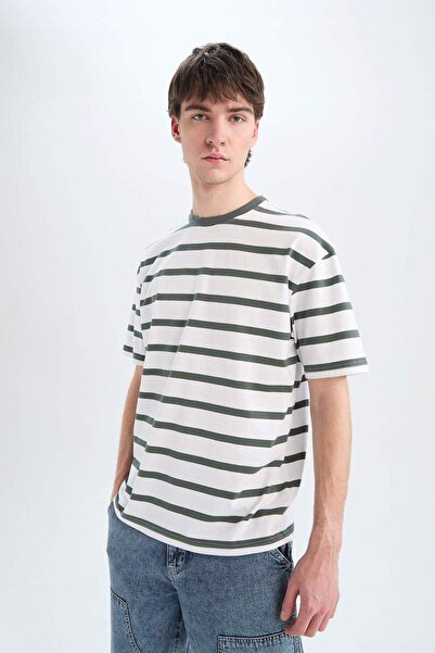 DeFacto Μπλουζάκι με κοντό μανίκι με ριγέ λαιμόκοψη από 100% βαμβάκι E1160AX25SM