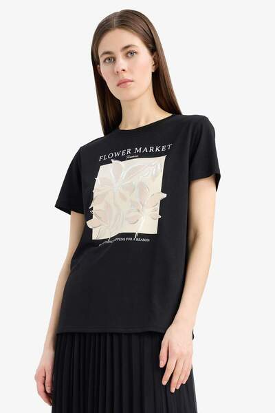 DeFacto Μπλουζάκι με κοντό μανίκι με κανονική εφαρμογή με λαιμόκοψη με λουλούδια E5144AX25SM