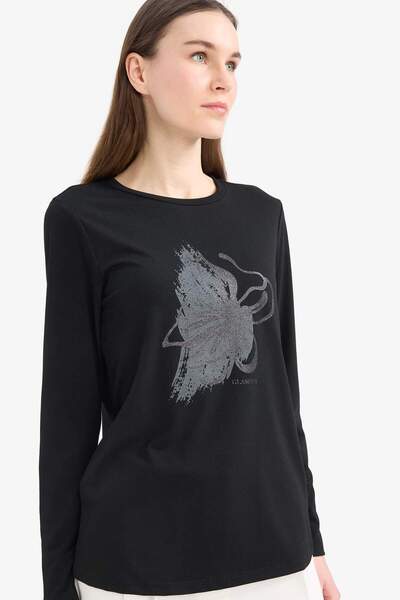 DeFacto Regular Fit Rundhalsausschnitt Glitzer bedrucktes Langarm-T-Shirt E7123AX25SM