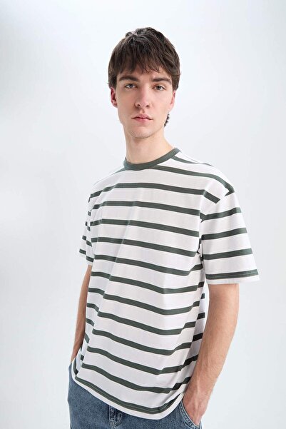 DeFacto Μπλουζάκι με κοντό μανίκι με ριγέ λαιμόκοψη από 100% βαμβάκι E1160AX25SM