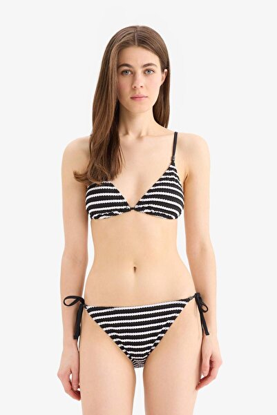 DeFacto Çizgili Tül Bağcıklı Bikini Altı-Fall in Love E0146AX25SM