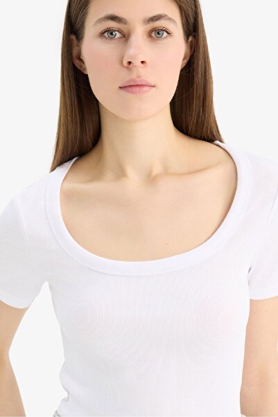 DeFacto Slim Fit Slim Fit Crew Neck Basic Plain Ribbed Camisole Short Sleeve White T-Shirt F0684Ax25Sp
