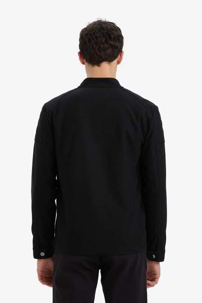 DeFacto Εποχιακό ανοιξιάτικο παλτό με λεπτή εφαρμογή, λεπτή εφαρμογή, ψηλό γιακά, με επένδυση, με τσέπες με φερμουάρ D7534AX25SP