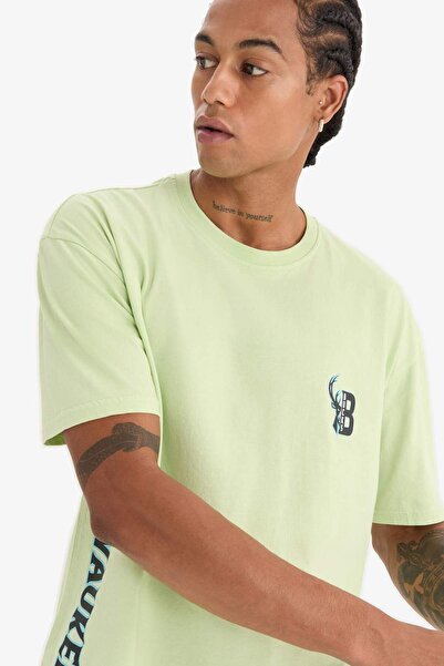 DeFacto DeFactoFit NBA Milwaukee Bucks Oversize Φαρδιά Εφαρμογή Crew Λαιμόκοψη πίσω εμπριμέ κοντομάνικο μπλουζάκι E01