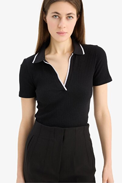 DeFacto Slim Fit Kurz geschnittenes Poloshirt mit geripptem Stoff Kurzarm-T-Shirt E5786AX25SP