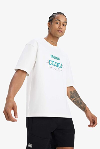 DeFacto DeFactoFit NBA Boston Celtics Oversize Geniş Kalıp Bisiklet Yaka Sırt Baskılı Kısa Kollu Tişört E013