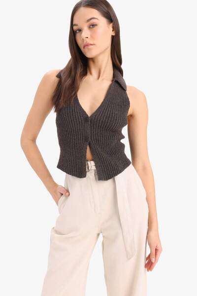 DeFacto Coool Slim Fit Dar Kesim Düğmeli Triko Yelek D3584AX25SP