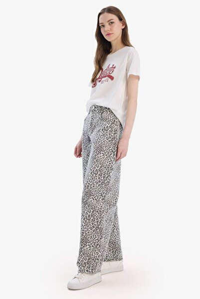 DeFacto Baggy Fit Gabardin Pantolon Yüksek Bel Leopar Desenli Standart Boy D8149AX25SP