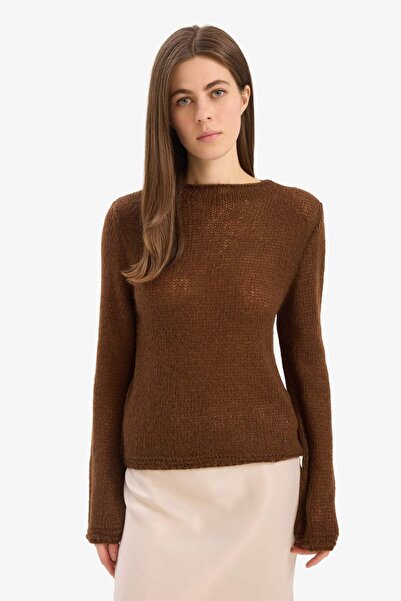 DeFacto Regular Fit Bootcut Basic Pullover mit Rundhalsausschnitt E6997AX25SP