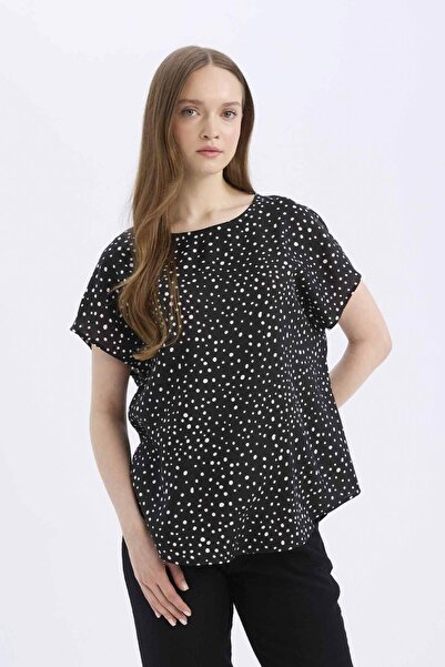 DeFacto Regular Fit Puantiyeli Bisiklet Yaka Kısa Kollu Bluz E7038AX25SP