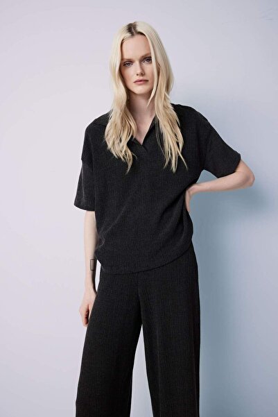 DeFacto Μπλουζάκι Relax Fit Basic μονόχρωμο κοντομάνικο E0981AX25SP