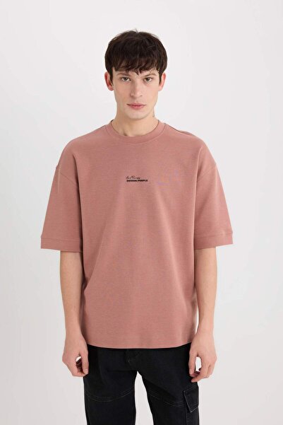 DeFacto Свободна тениска с кръгло деколте и щампа от плътен плат D8462Ax25Sp