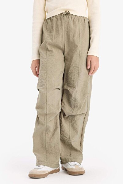 DeFacto Kız Çocuk Beli Lastikli Düz Paça Paraşüt Pantolon D7605A825SM