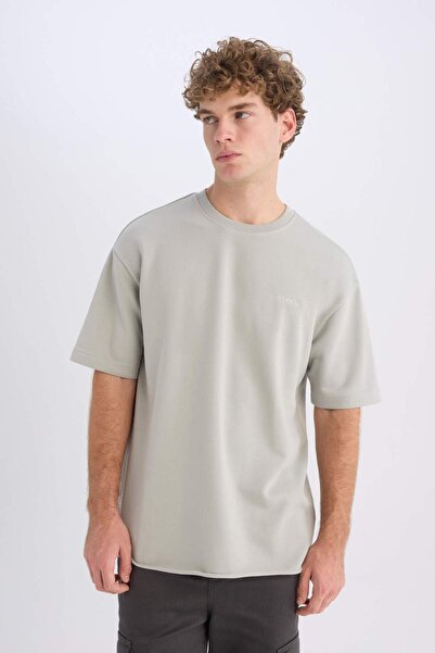DeFacto Boxy Fit Crew Neck Short Sleeve T-Shirt D7353Ax25Sp