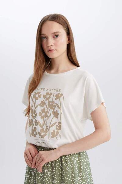 DeFacto Regular Fit Rundhals Blumen Kurzarm T-Shirt E1162AX25SM