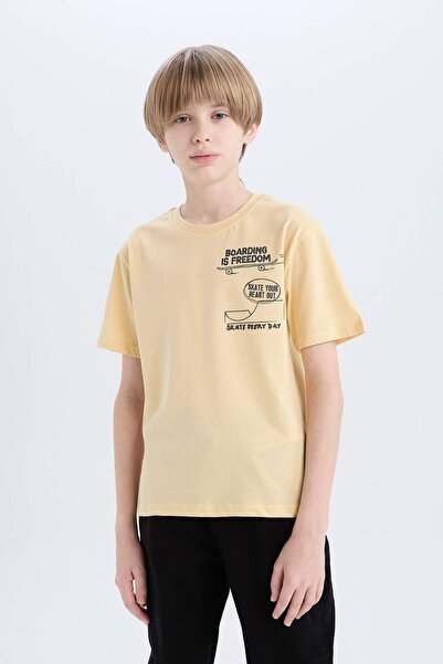 DeFacto Boy's Crew Neck Printed Short Sleeve T-Shirt D9260A825Sm