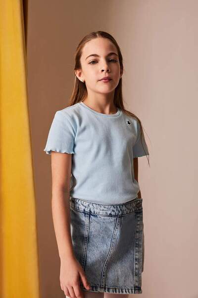 DeFacto Κοριτσίστικο κοντομάνικο μπλουζάκι με ραβδώσεις - λαιμόκοψη, κεντημένο, λεπτή εφαρμογή, καμιζόλα B6925A825SM