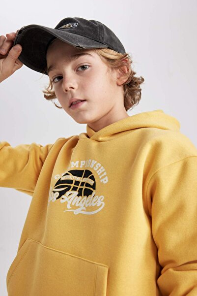 DeFacto Erkek Çocuk Baskılı Kanguru Cepli Kapüşonlu Sweatshirt B7821A8NS