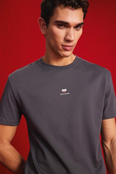 DeFacto Valentinstag-Kurzarm-T-Shirt mit Rundhalsausschnitt und Herz-Aufdruck D5156ax25sp