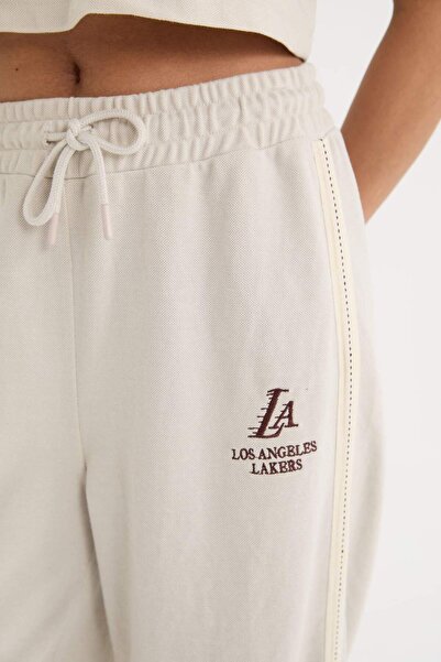 DeFacto DeFactoFit NBA Los Angeles Lakers Wide Leg Geniş Paça Standart Boy Pike Pantolon D6120AX25SP