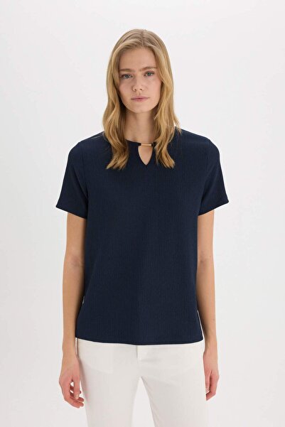 DeFacto Regular Fit Clip Collar Basic Plain Twist Tričko s krátkým rukávem E0325AX25SP