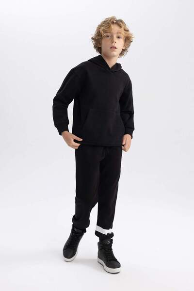 DeFacto Erkek Çocuk Basic Düz Kapüşonlu Sweatshirt B7773A8NS
